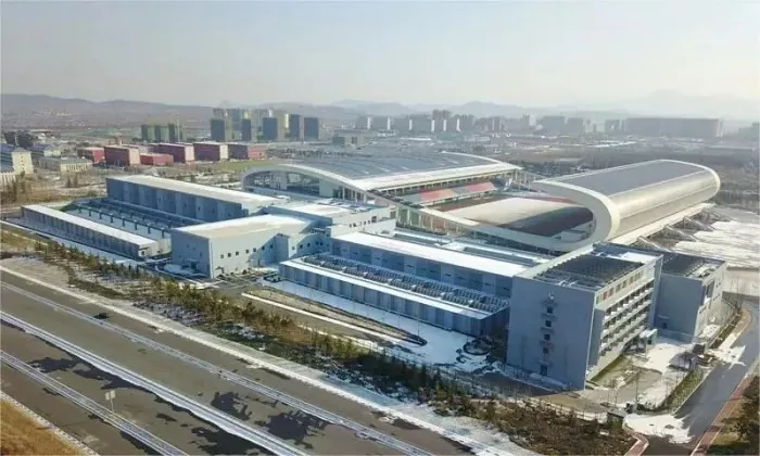 Præfabrikeret Specialformet Sportsstadion