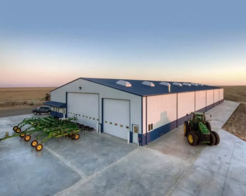 Landbrugsbygning af stålkonstruktion