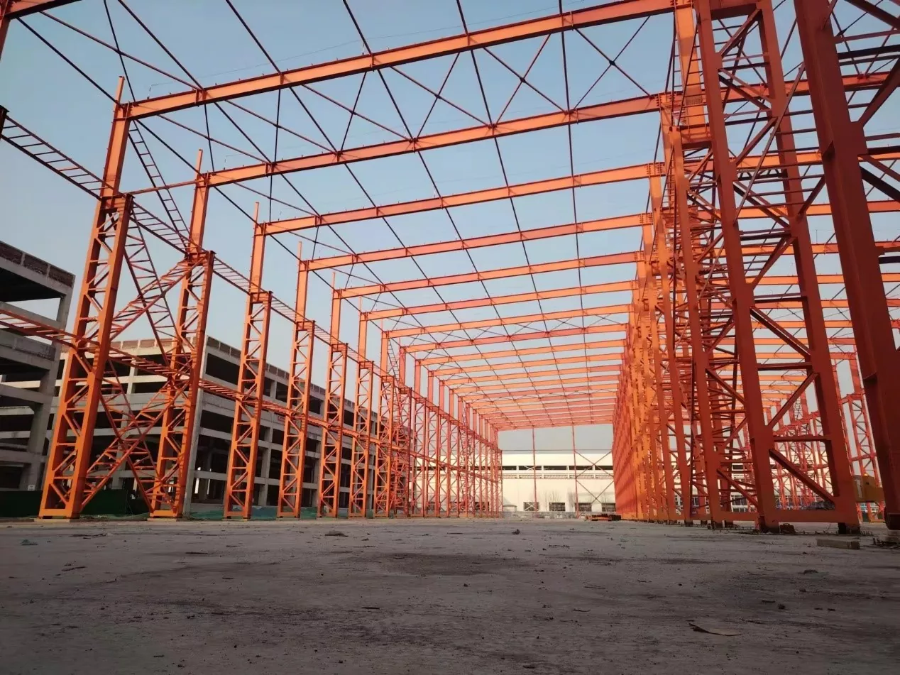 Hangar af stålkonstruktion